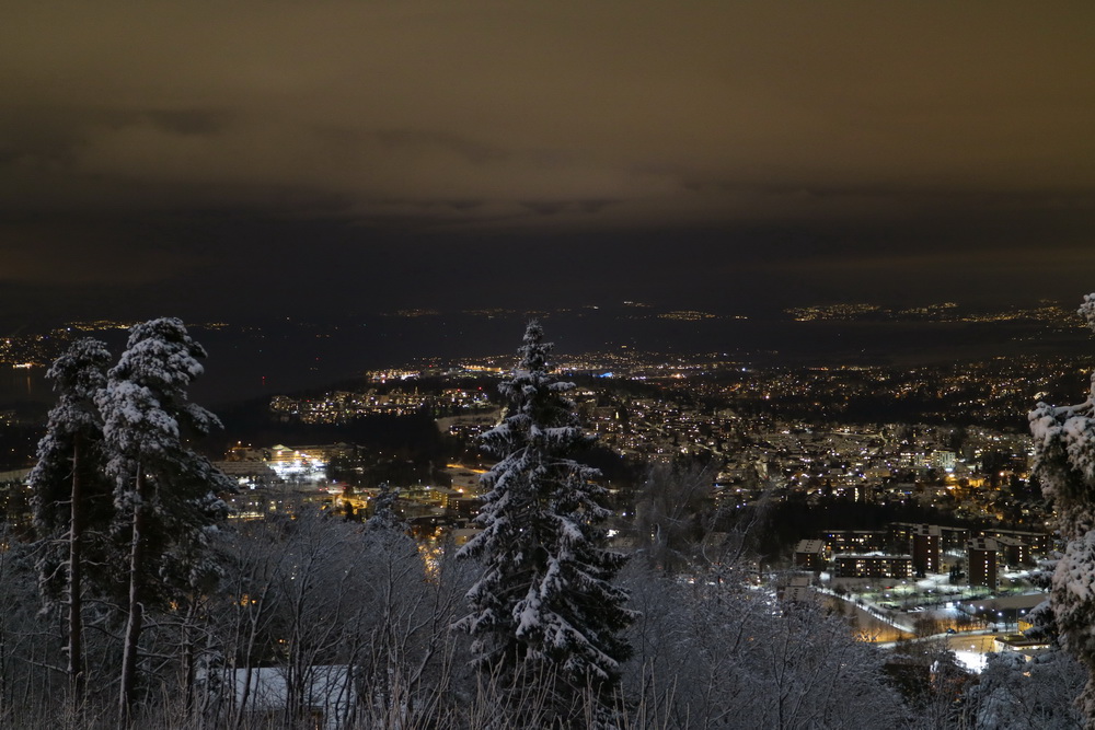 Nächtlicher Blick auf Oslo