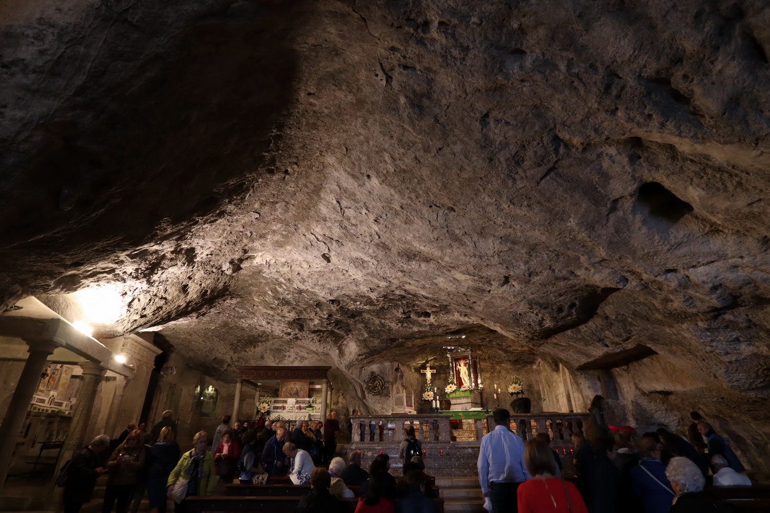 Im Grotten- Heiligtum