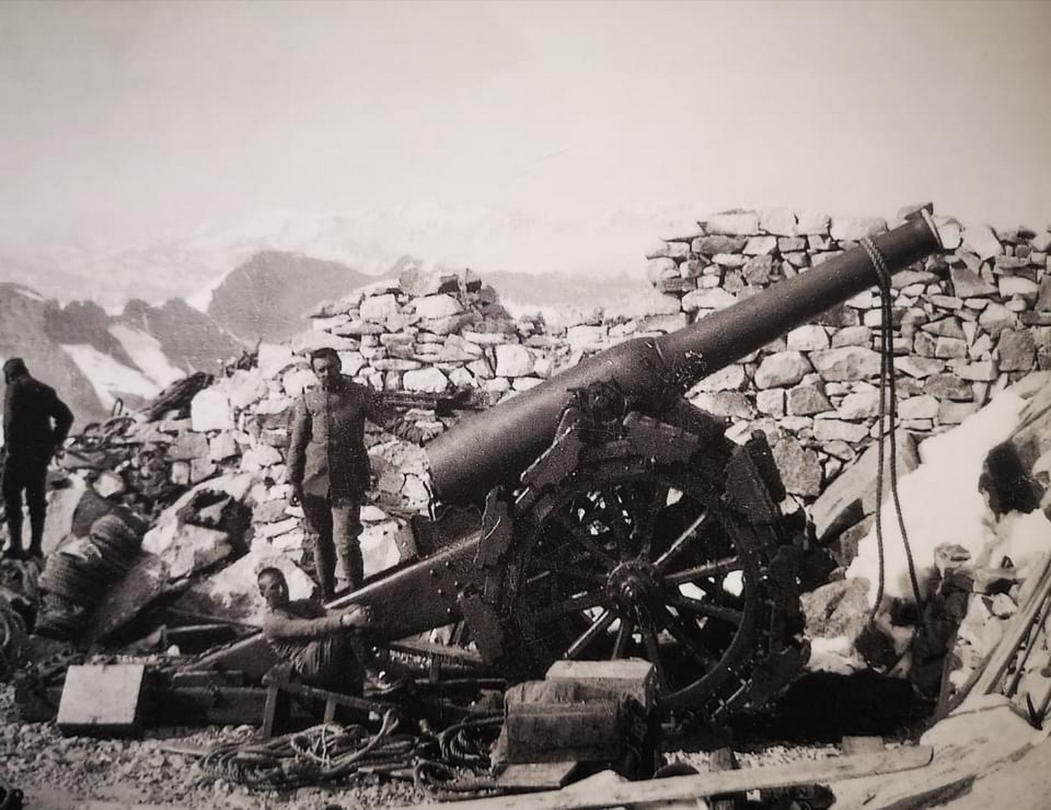 Vor über 100 Jahren-Kanone an der Cresta della Croce auf 3276m