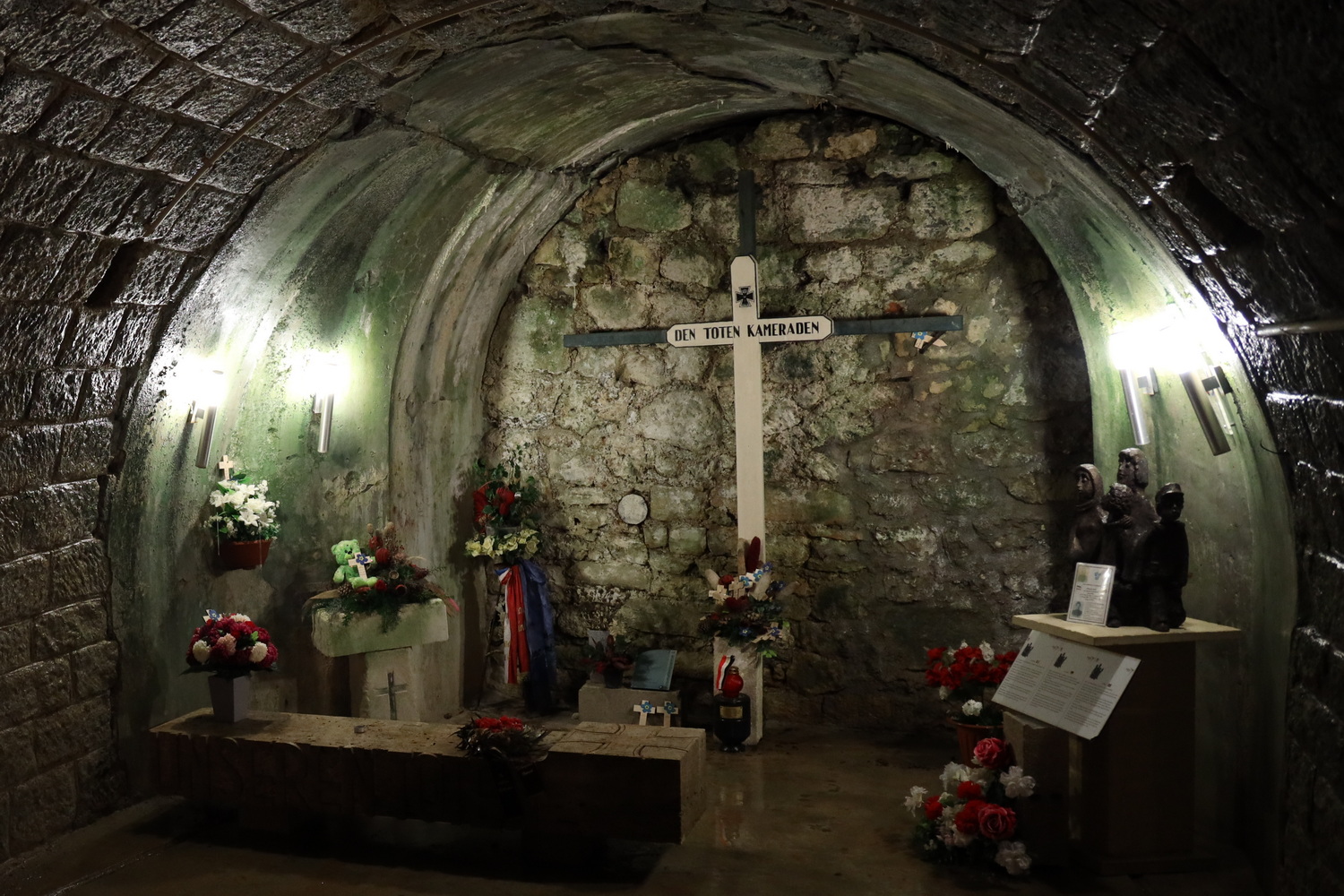 Gedenkstätte für 679 deutsche Soldaten- Gefallen im Fort Douaumont