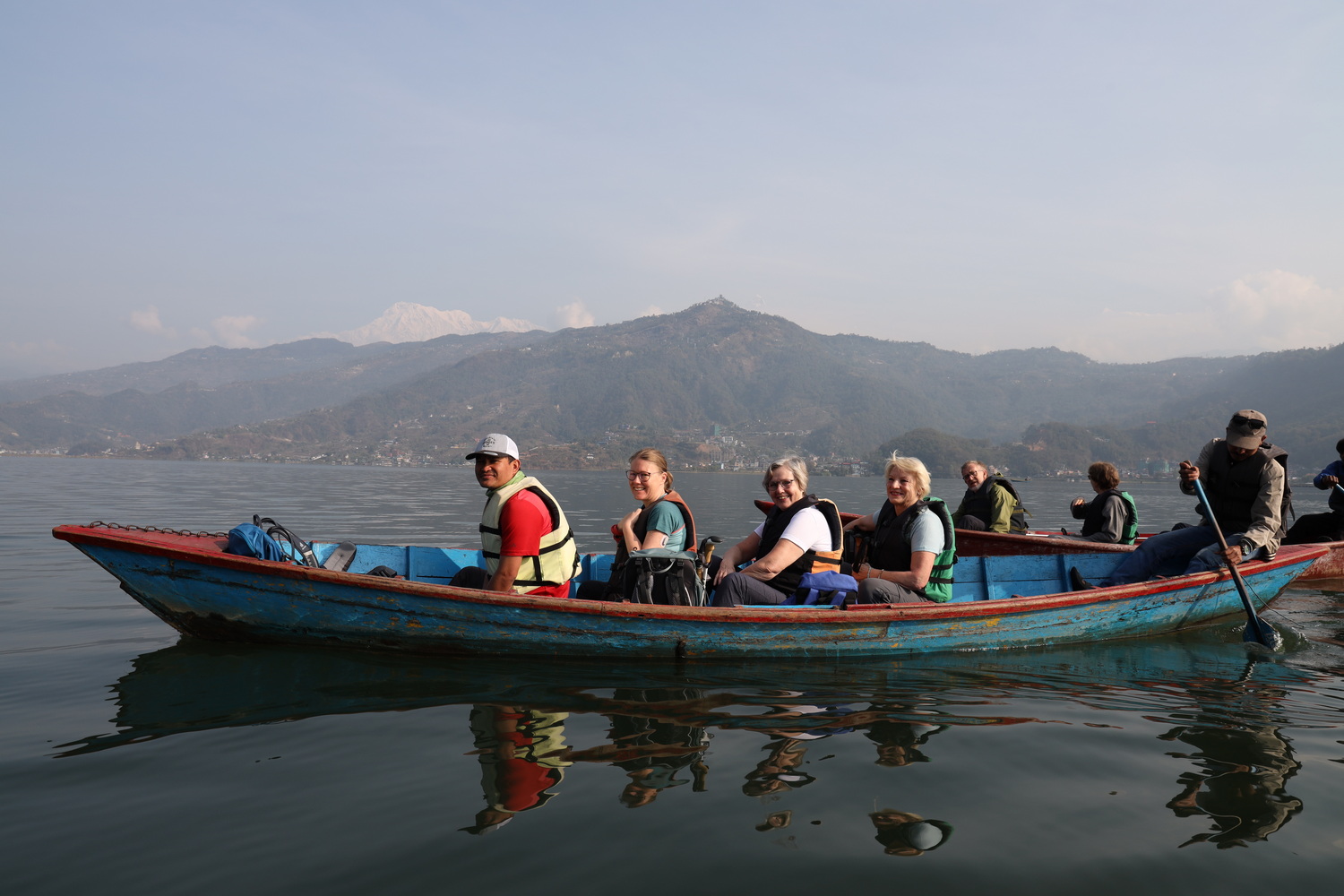 Bootsüberfahrt über den Phewa-See mit Annapurna