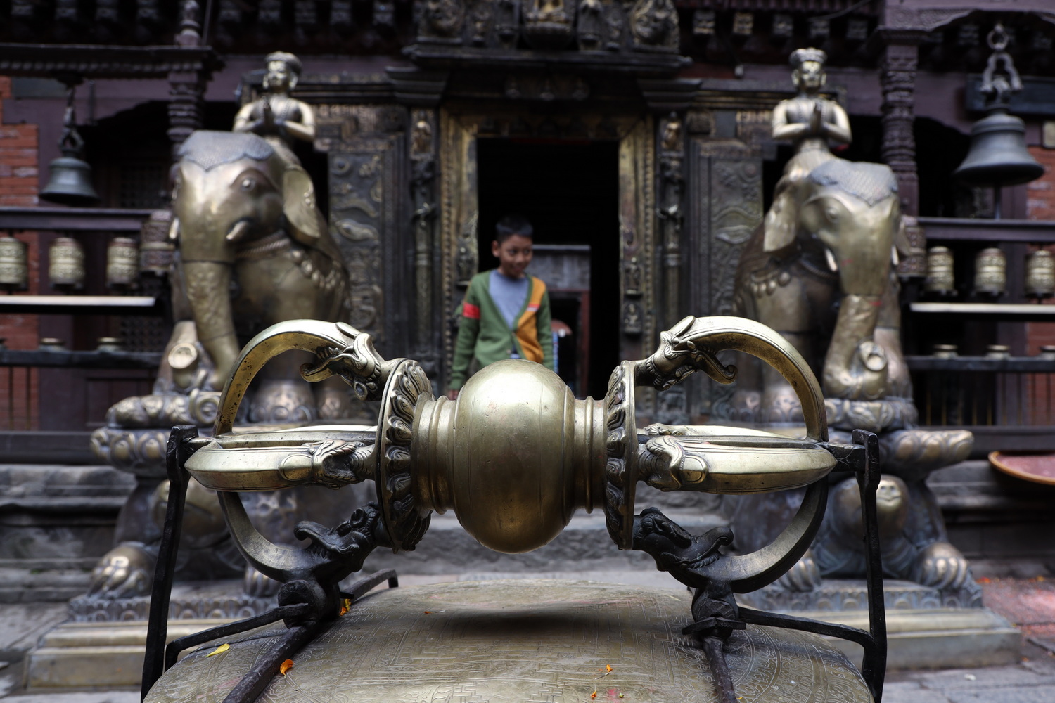 Eine Waffe Shivas- der Donnerkeil im Goldenen Tempel