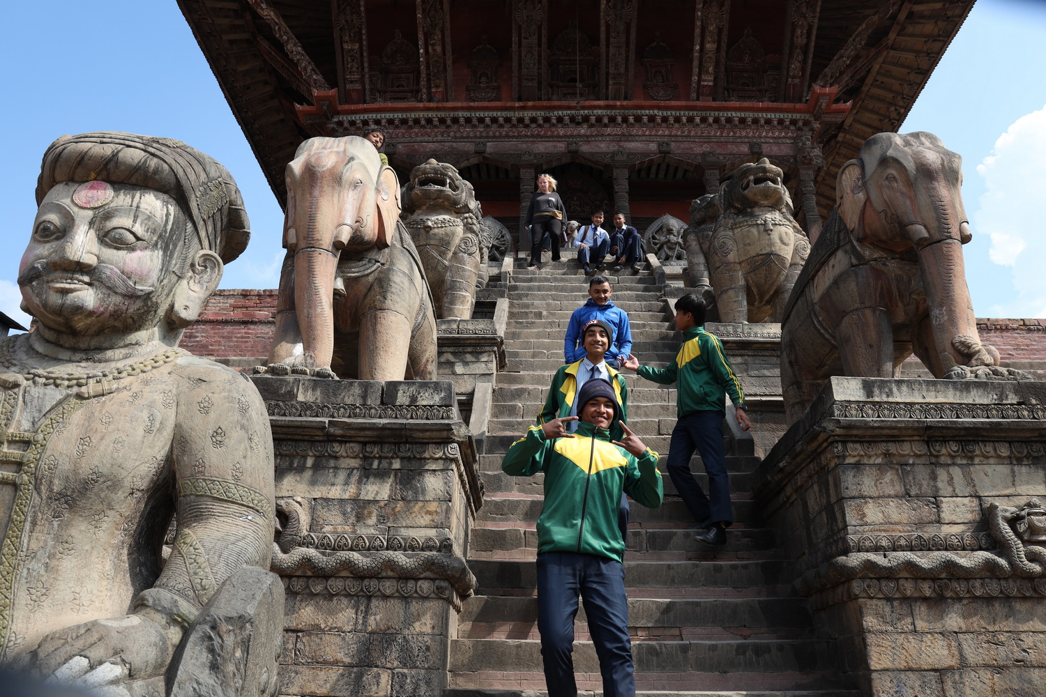 Coole Jungs in Bhaktapur