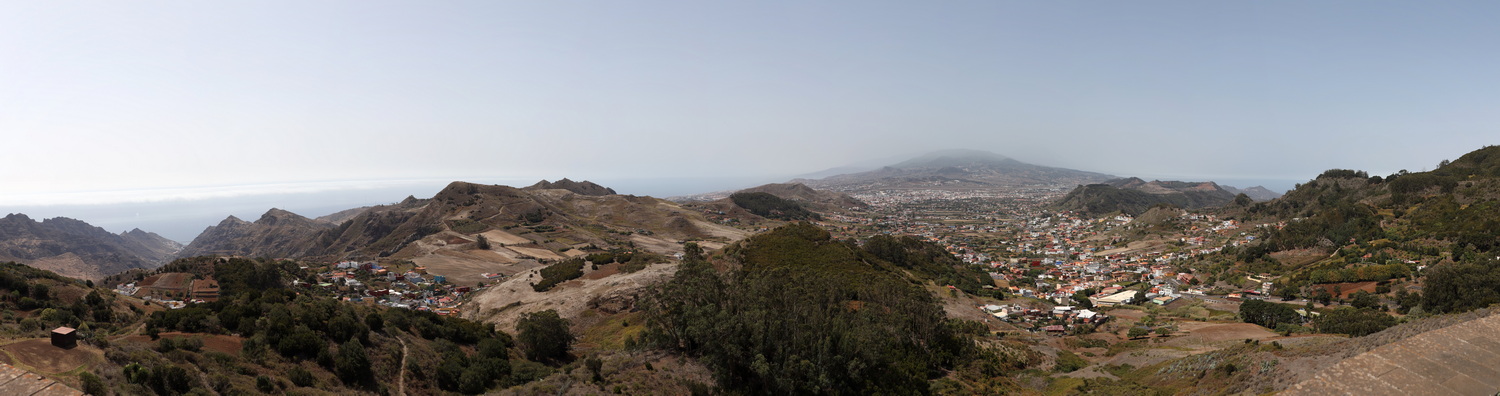 Mirador de Jardina- Blick nach Westen über La Laguna zum Teide