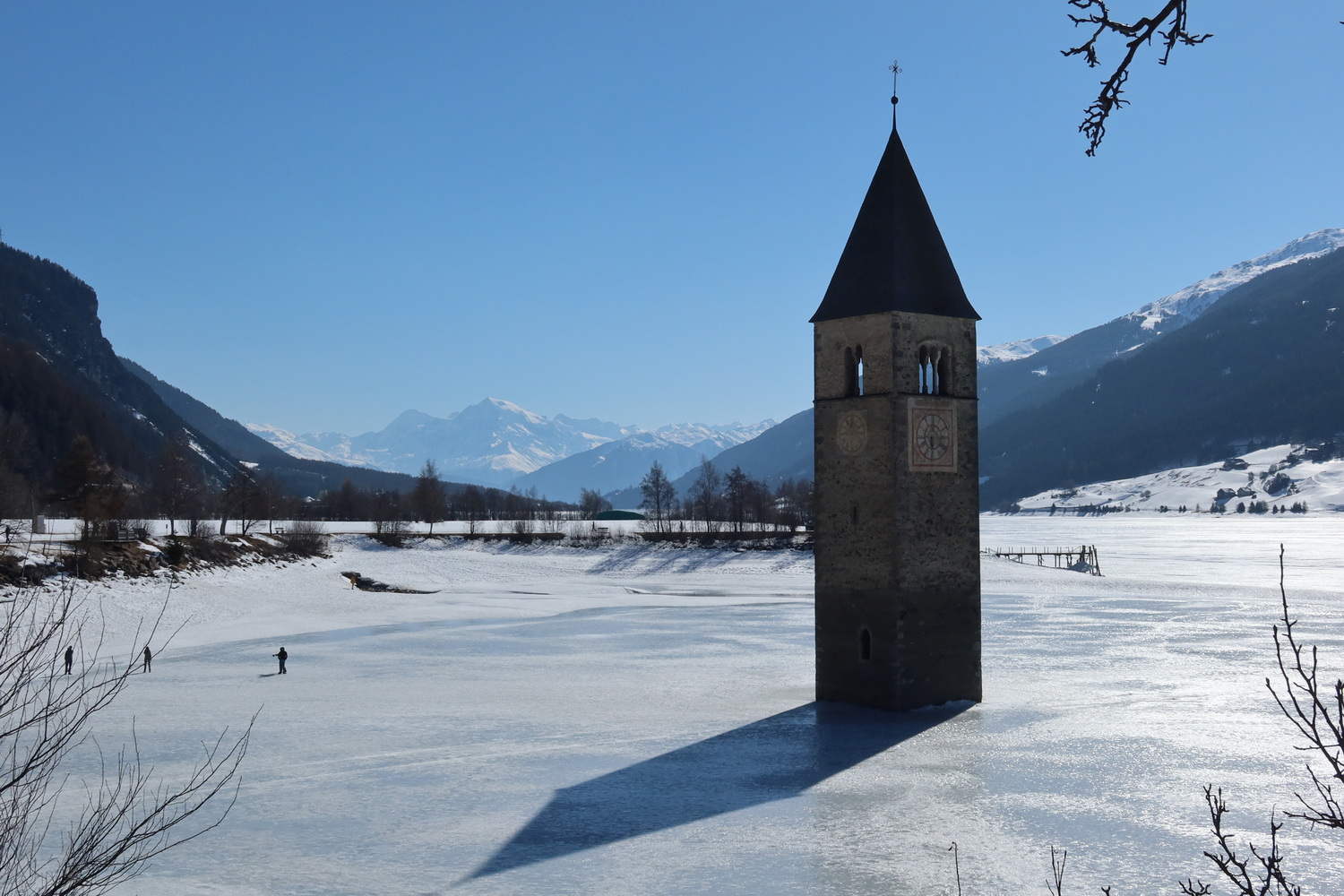 Die Türme der Ortler-Alpen und der von Altraun