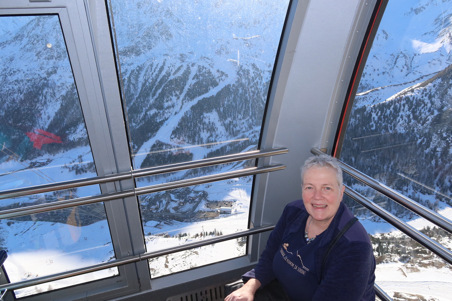 1200 Meter- Aufzug zum Hotel