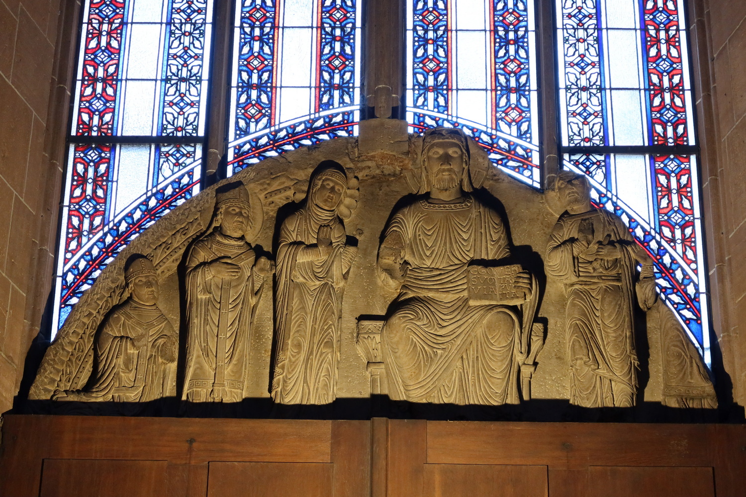 Tympanon vom romanischen Südportal- Christus als Weltenrichter 1160-70