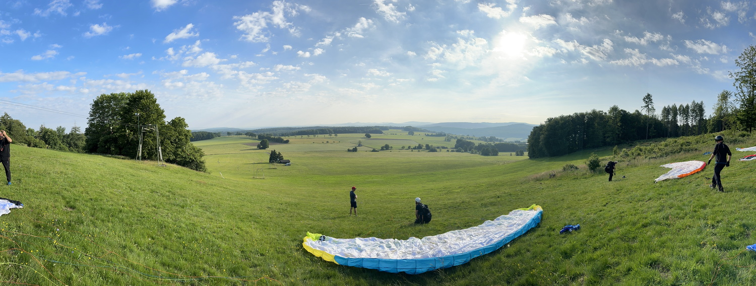 Nordhang in Heubach- Alle Schirme bleiben am Boden