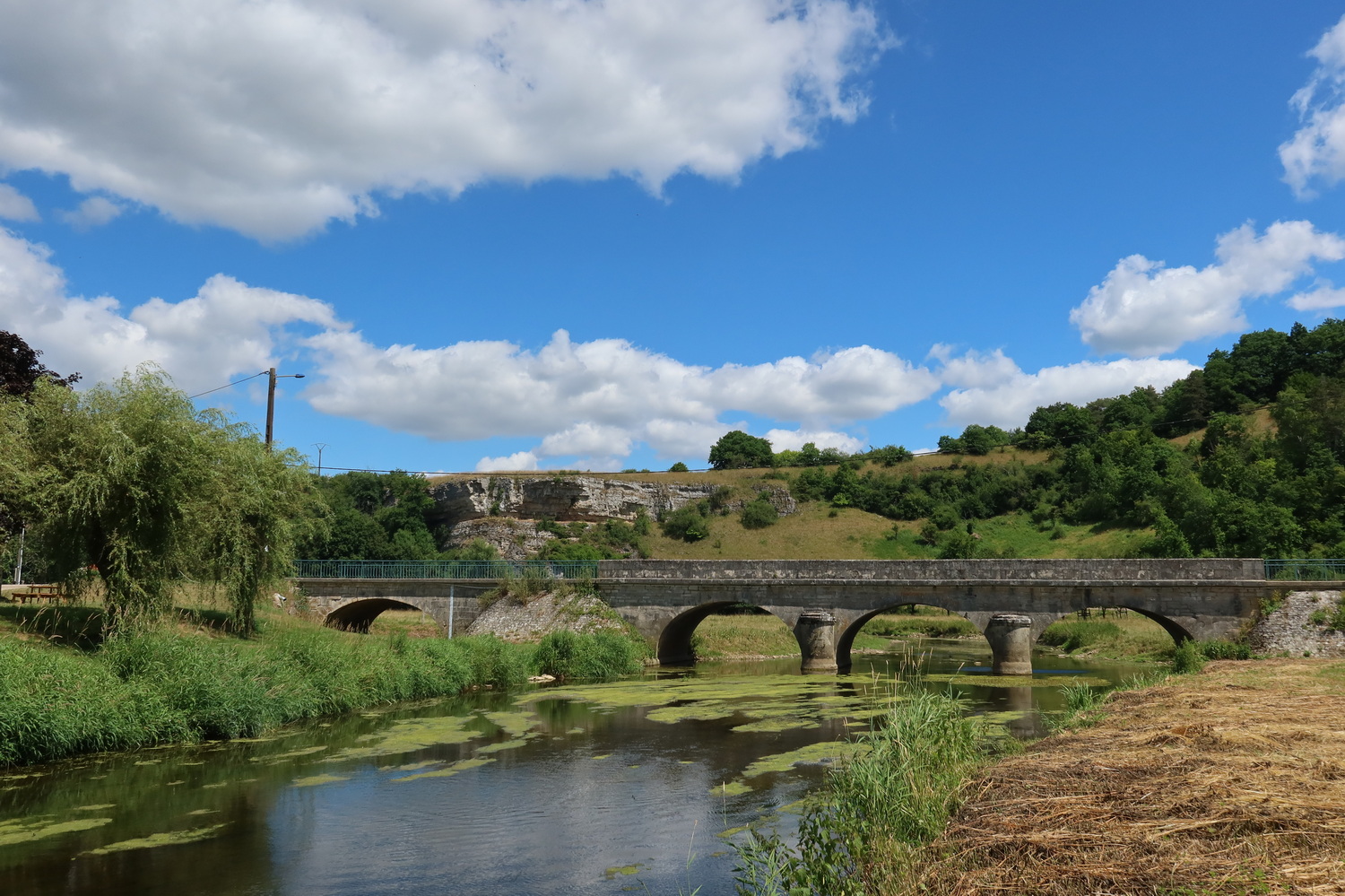 Brücke über die Mouzon in Circourt-sur-Mouzon