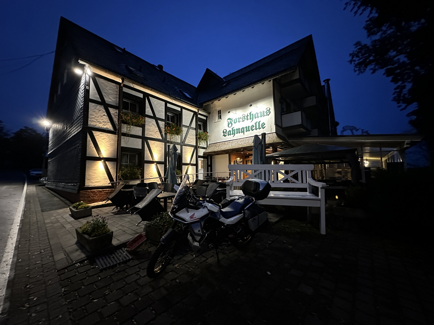 Direkt am Quelltopf der Lahn- Forsthaus Lahnquelle